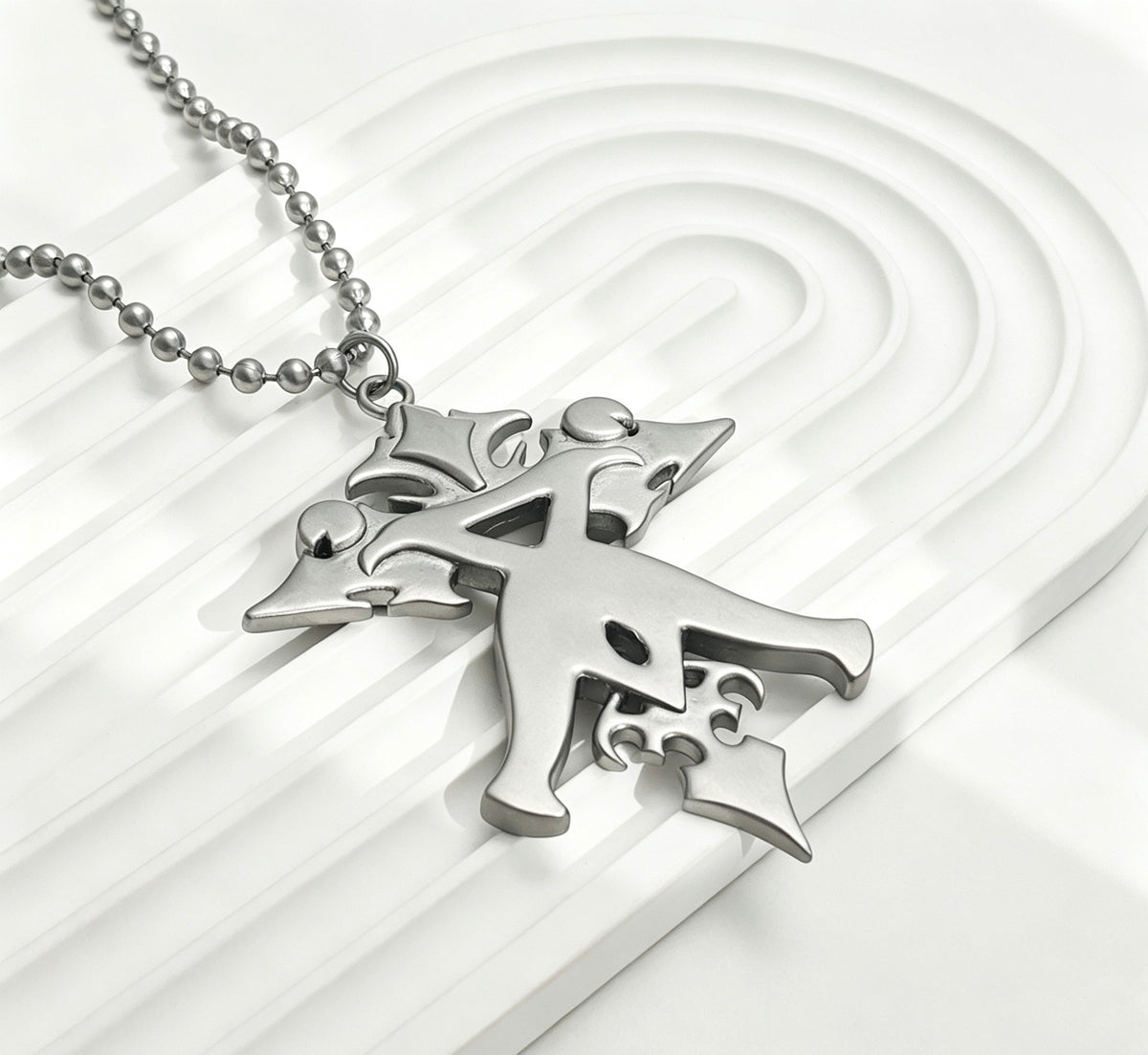 DUALITY PENDANT NECKLACE